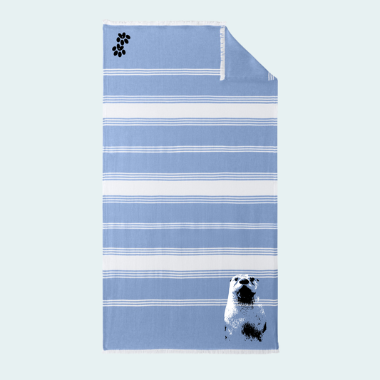 North American River Otter (Available March 25-28) Beach Throw