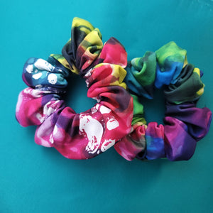 Cat Paws Bright Rainbow Background Scrunchie